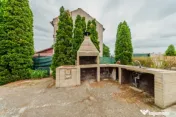 Casă Şeitin, Locuință + spațiu comercial + mansardă, centru