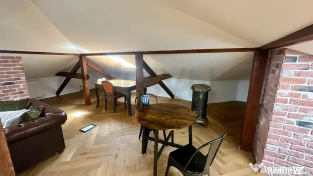 Apartament mansarda renovat in vila Aviatorilor