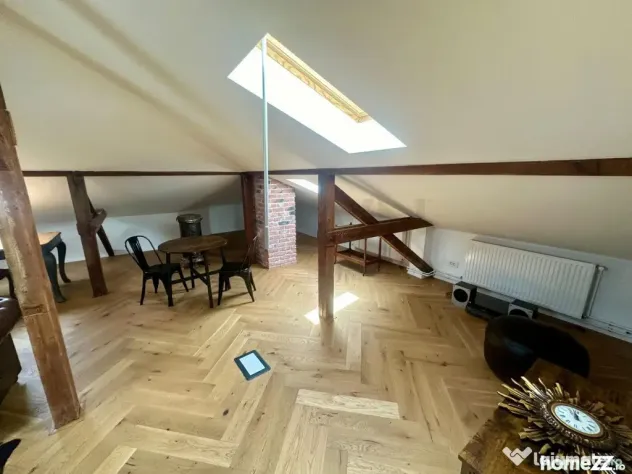 Apartament mansarda renovat in vila Aviatorilor