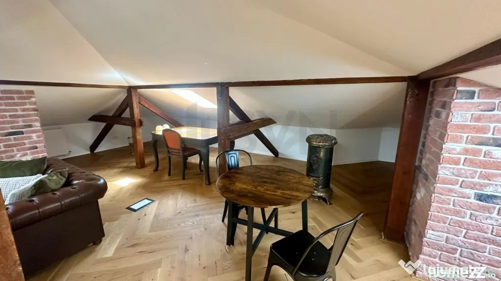 Apartament mansarda renovat in vila Aviatorilor