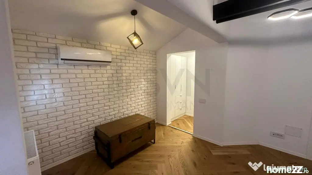 Apartament mansarda renovat in vila Aviatorilor