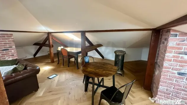 Apartament mansarda renovat in vila Aviatorilor - Bucuresti (Bucuresti-Ilfov)