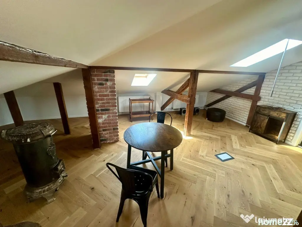 Apartament mansarda renovat in vila Aviatorilor