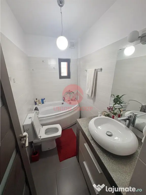 Apartament 3 camere Poarta 6, Modern, Mobilat, Loc de parcar