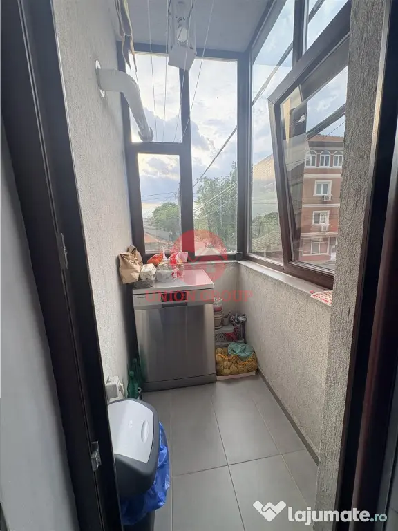 Apartament 3 camere Poarta 6, Modern, Mobilat, Loc de parcar