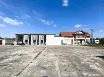 Casa cu 4 camere cu teren de 14,340 mp + platforma de bet...