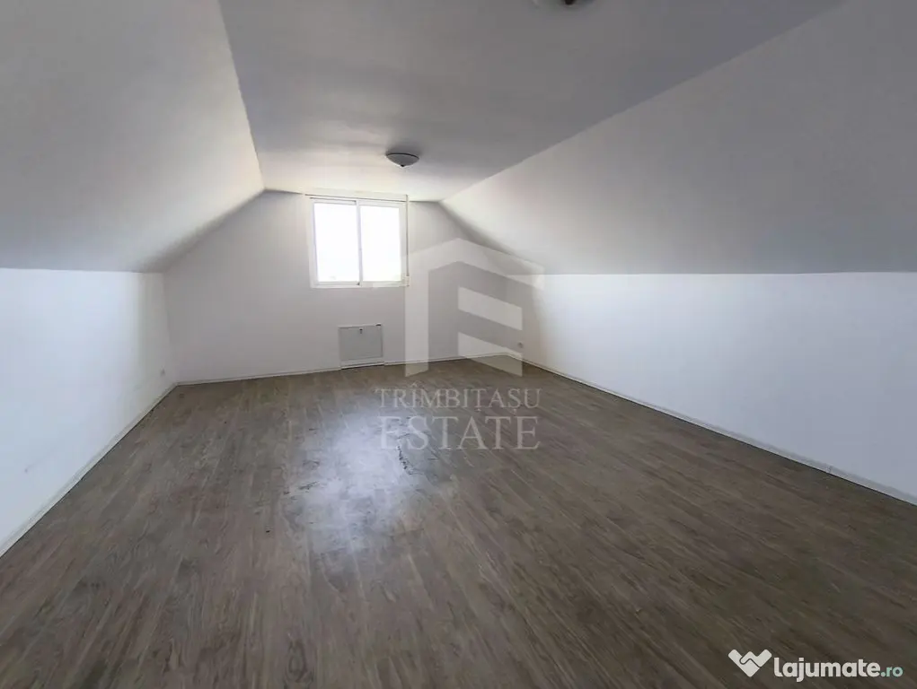 Casa cu 4 camere cu teren de 14,340 mp + platforma de bet...
