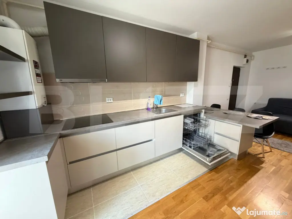 Apartament 2 camere, modern, 45mp, parcare, zona Eroilor