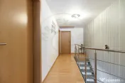 Eremia - Apartament 3 camere + studio | Scara interioara! 