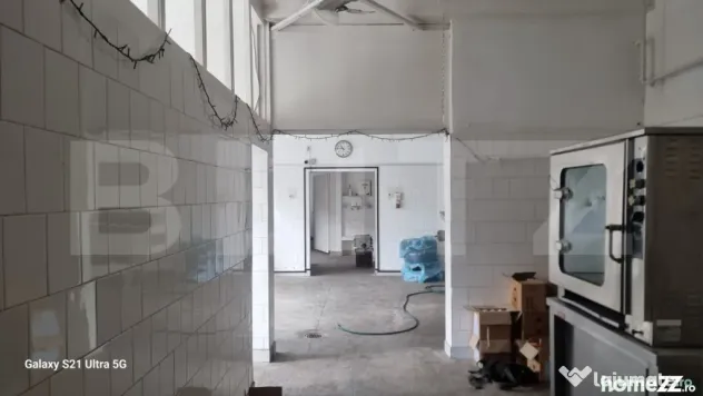 Spatiu industrial si birouri, 326 mp, zona Sud - Ploiesti (Prahova)