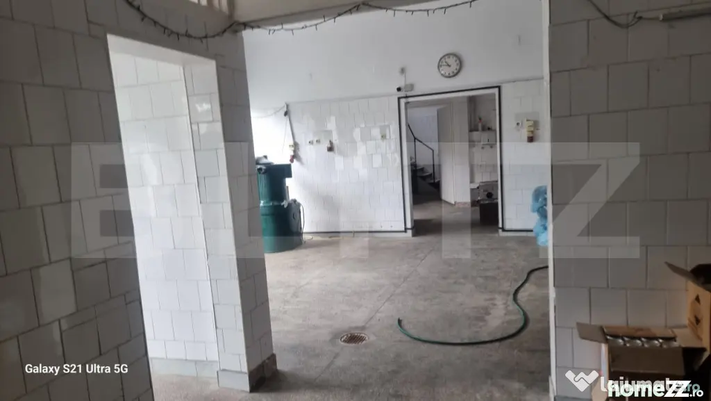 Spatiu industrial si birouri, 326 mp, zona Sud - Ploiesti (Prahova)