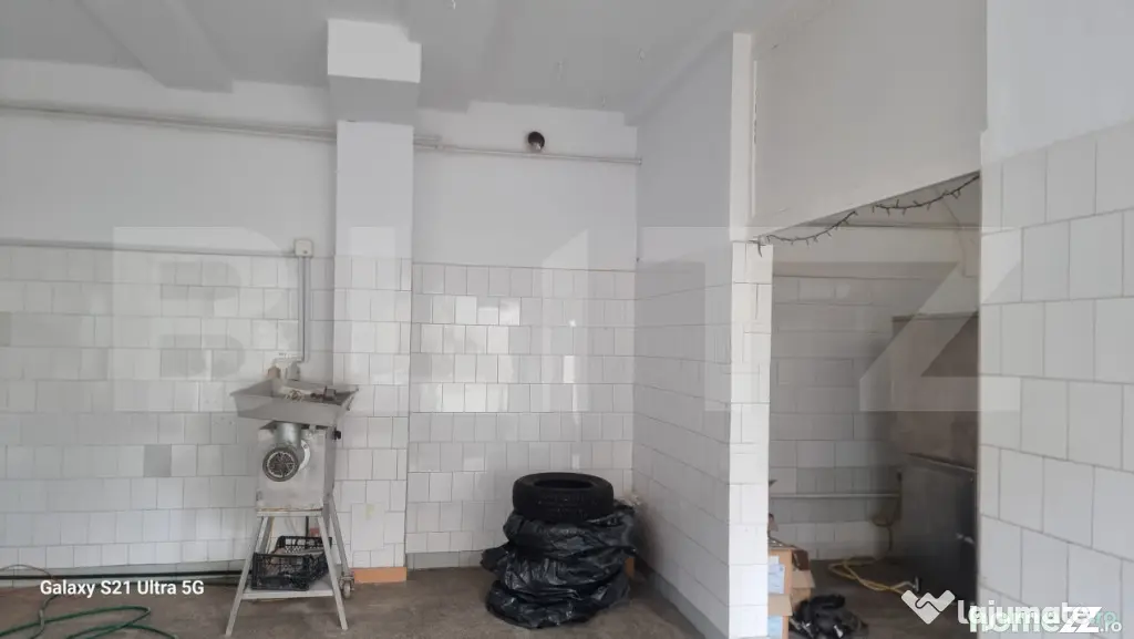 Spatiu industrial si birouri, 326 mp, zona Sud - Ploiesti (Prahova)