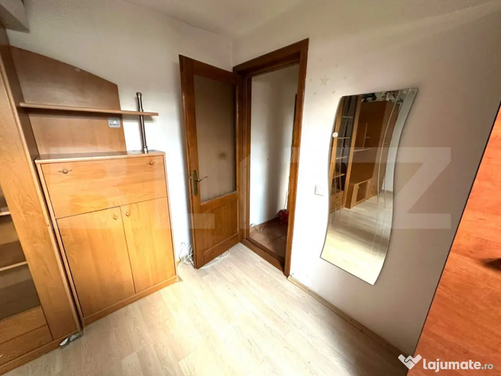 Apartament 2 camere, decomandat, parcare, Casa Radio
