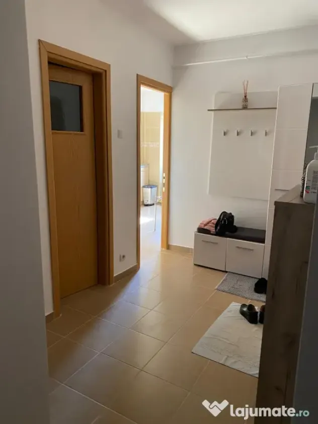 Ap 2 cam decomandate, Rond Vechi Cug