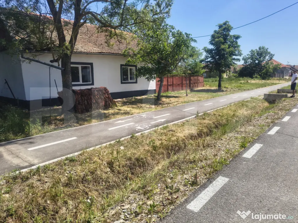 Casă individuală 110 mp cu 3 camere în Tormac
