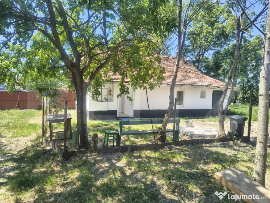 Casă individuală 110 mp cu 3 camere în Tormac