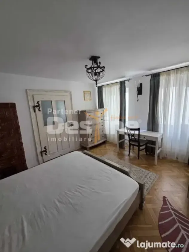 Apartament 2 camere, et. 1, proaspăt renovat, Piața Sfatul
