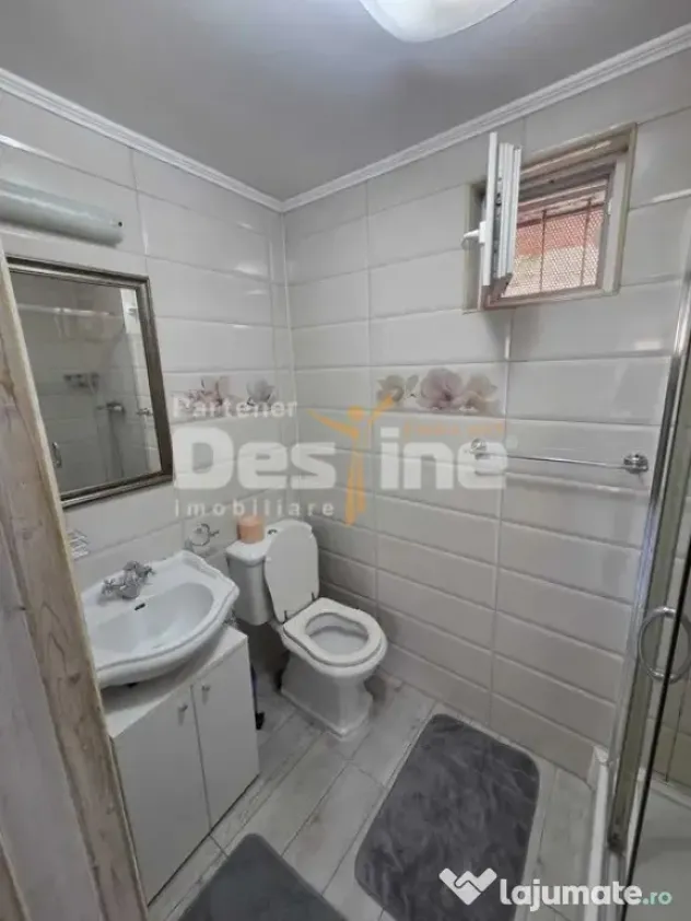 Apartament 2 camere, et. 1, proaspăt renovat, Piața Sfatul