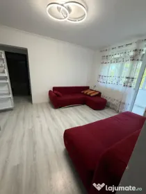 Apartament cu 3 camere 56 mp, zona Centrala .