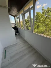 Apartament cu 3 camere 56 mp, zona Centrala .