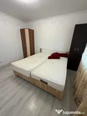 Apartament cu 3 camere 56 mp, zona Centrala .