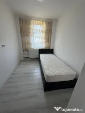 Apartament cu 3 camere 56 mp, zona Centrala .