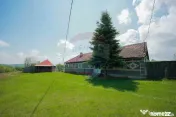 De vânzare casă cu teren și pădure 55706 mp - Șinteu... 