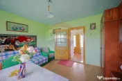 De vânzare casă cu teren și pădure 55706 mp - Șinteu... 