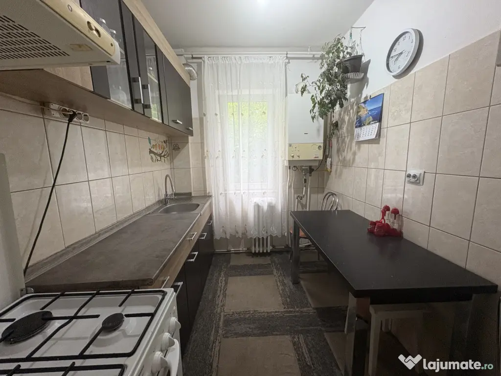 Pacurari!!Apartament cu 2 camere,liber!