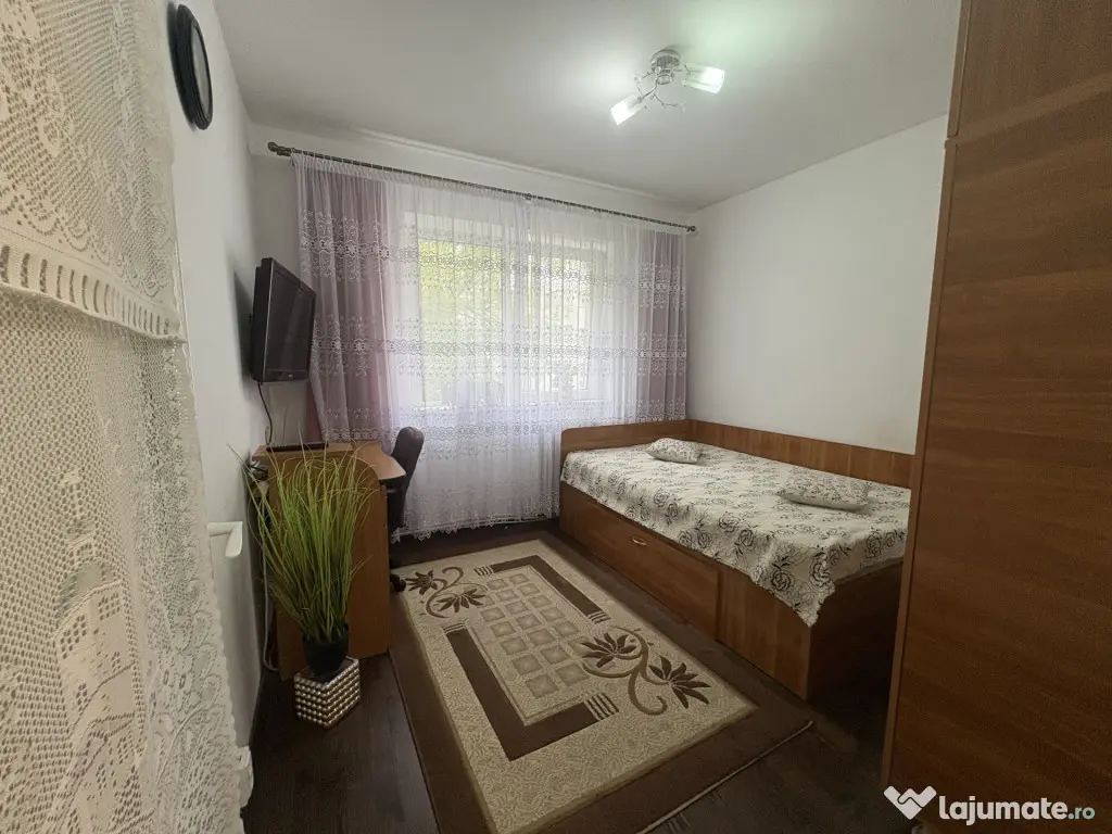 Pacurari!!Apartament cu 2 camere,liber!