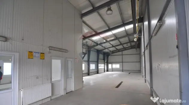 Spațiu industrial de închiriat, 248 mp la șosea