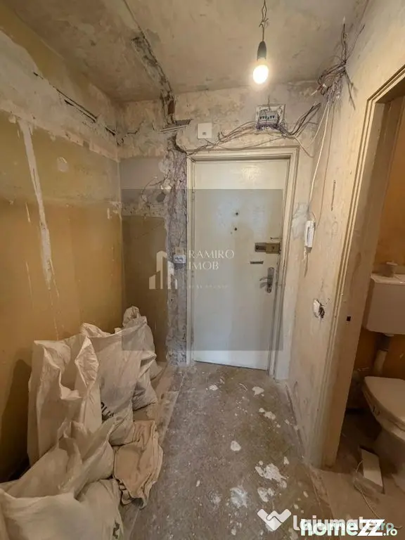 Garsoniera Soseaua Giurgiului / Piata Progresul / Eroii R...