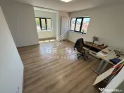 Hală multifuncțională+spații administrative/de locuit 55 