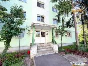 Apartament cu 3 camere, decomandat, etaj2, Central, Sfantu G 