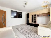 Apartament cu 3 camere, decomandat, etaj2, Central, Sfantu G 