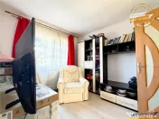 Apartament cu 3 camere, decomandat, etaj2, Central, Sfantu G 