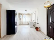 Apartament cu 3 camere, decomandat, etaj2, Central, Sfantu G 