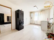 Apartament cu 3 camere, decomandat, etaj2, Central, Sfantu G 