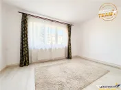 Apartament cu 3 camere, decomandat, etaj2, Central, Sfantu G 