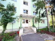 Apartament cu 3 camere, decomandat, etaj2, Central, Sfantu G 