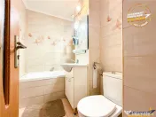 Apartament cu 3 camere, decomandat, etaj2, Central, Sfantu G 