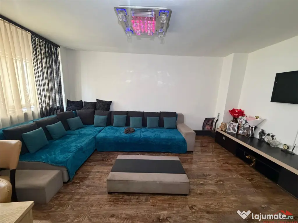 Apartament 3 camere, , Electrica - PNL, etaj 6 , mobilat si