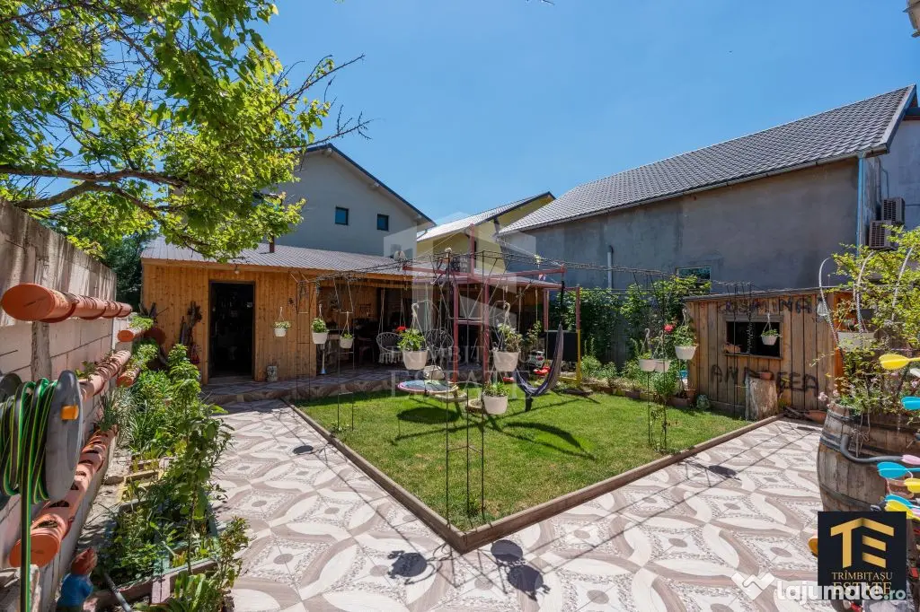 Casă P+M Năvodari | 6 camere | Curte superb amenajată
