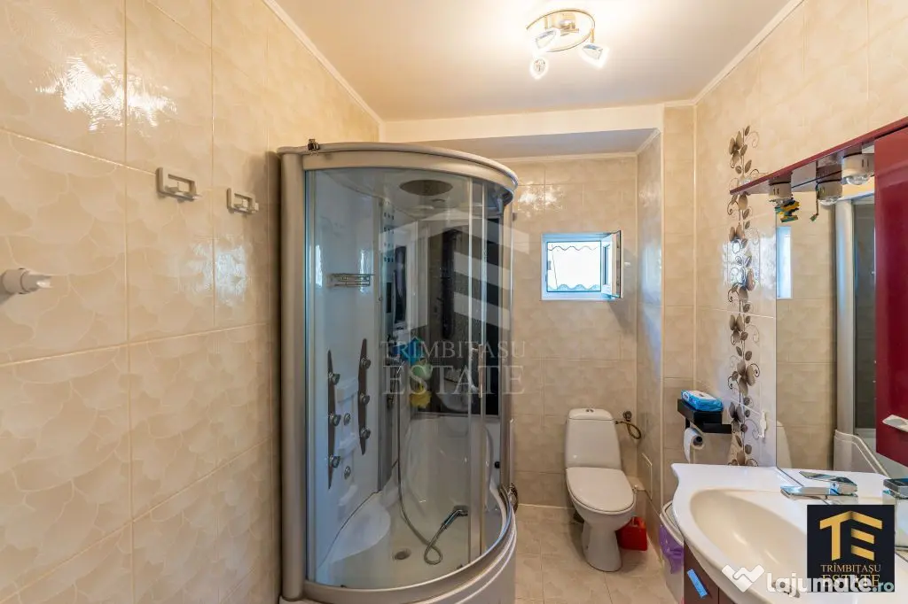 Casă P+M Năvodari | 6 camere | Curte superb amenajată