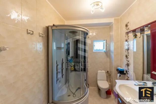 Casă P+M Năvodari | 6 camere | Curte superb amenajată