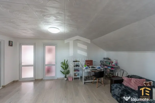Casă P+M Năvodari | 6 camere | Curte superb amenajată