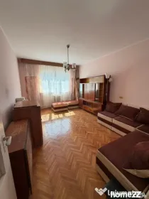 Apartament 3 camere + boxa, etaj intermediar, Radauti
