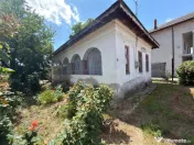 Casă renovabilă de vânzare, 96mp, teren generos 1110 mp,