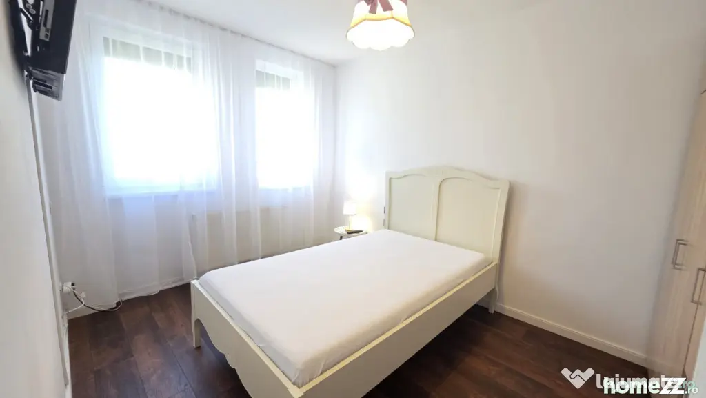 Apartament 3 camere, 75 mp, 2 băi, AC, utilat complet, zona