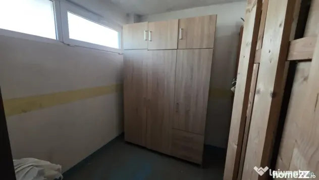 Apartament 3 camere, 75 mp, 2 băi, AC, utilat complet, zona